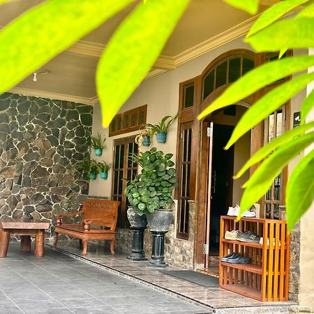 Auberge de jeunesse Good Feeling Ijen Banyuwangi à Banyuwangi  Extérieur photo